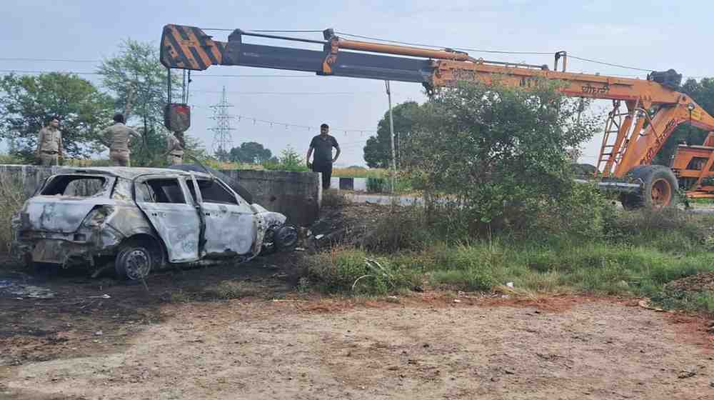 Road crash in UP leaves five of family dead
